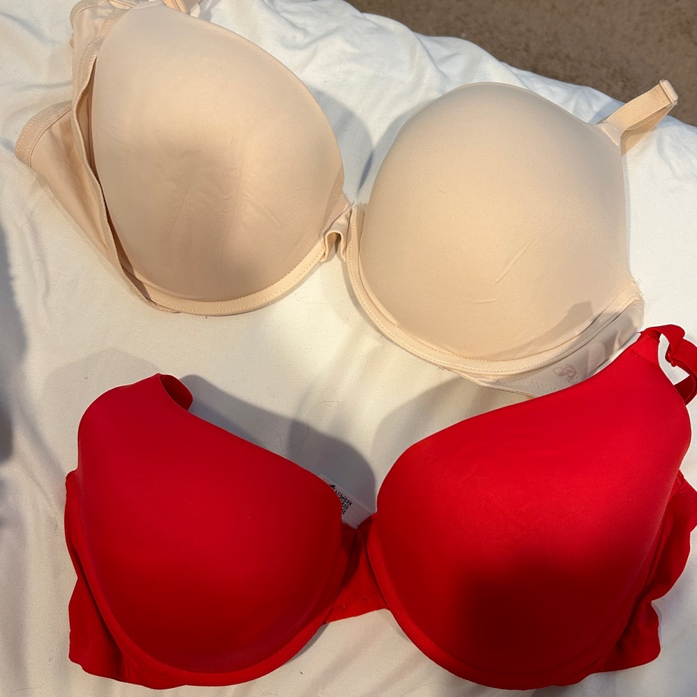 Two victorias secret wear everywhere push up bras NWT